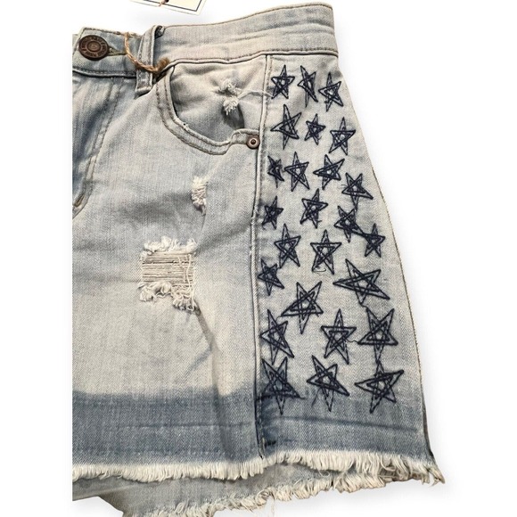 Indigo Rein Mid Rise Blue Jean Frayed American Flag Hem Shorts Size 3/27 - Picture 3 of 11